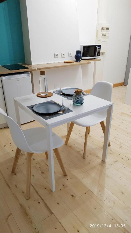 Ferienwohnung La Cachette Des Poutres LʼArbresle Exterior foto